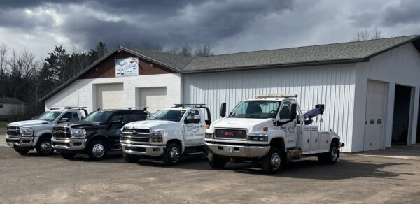 Bruce's Auto Repair & Towing logo